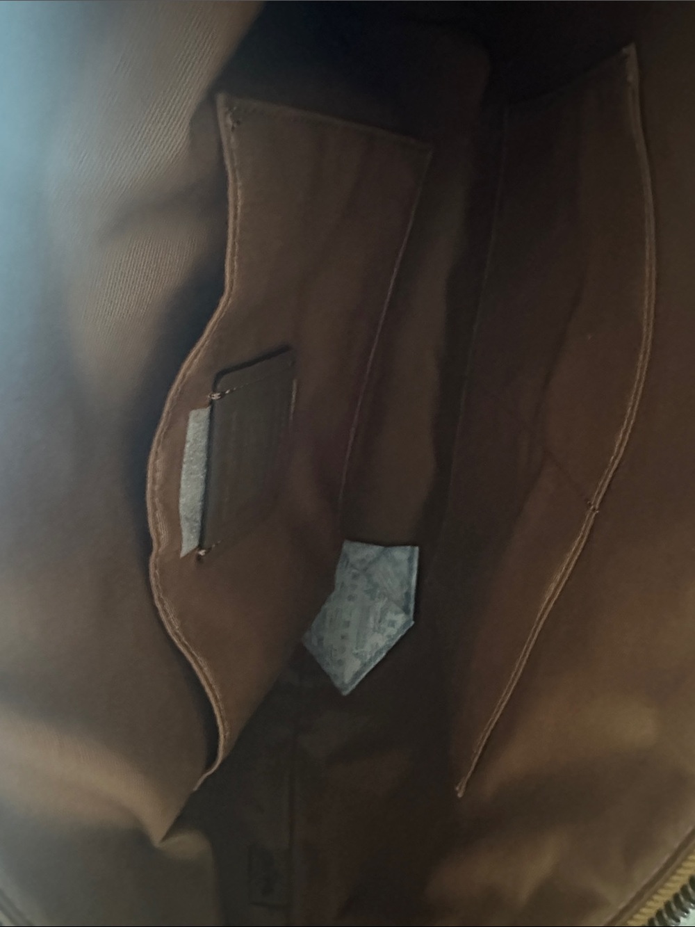 Authentic Coach  Zip Tote - Picture 9 of 10